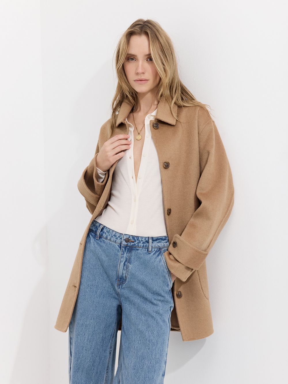 מעיל במראה צמר