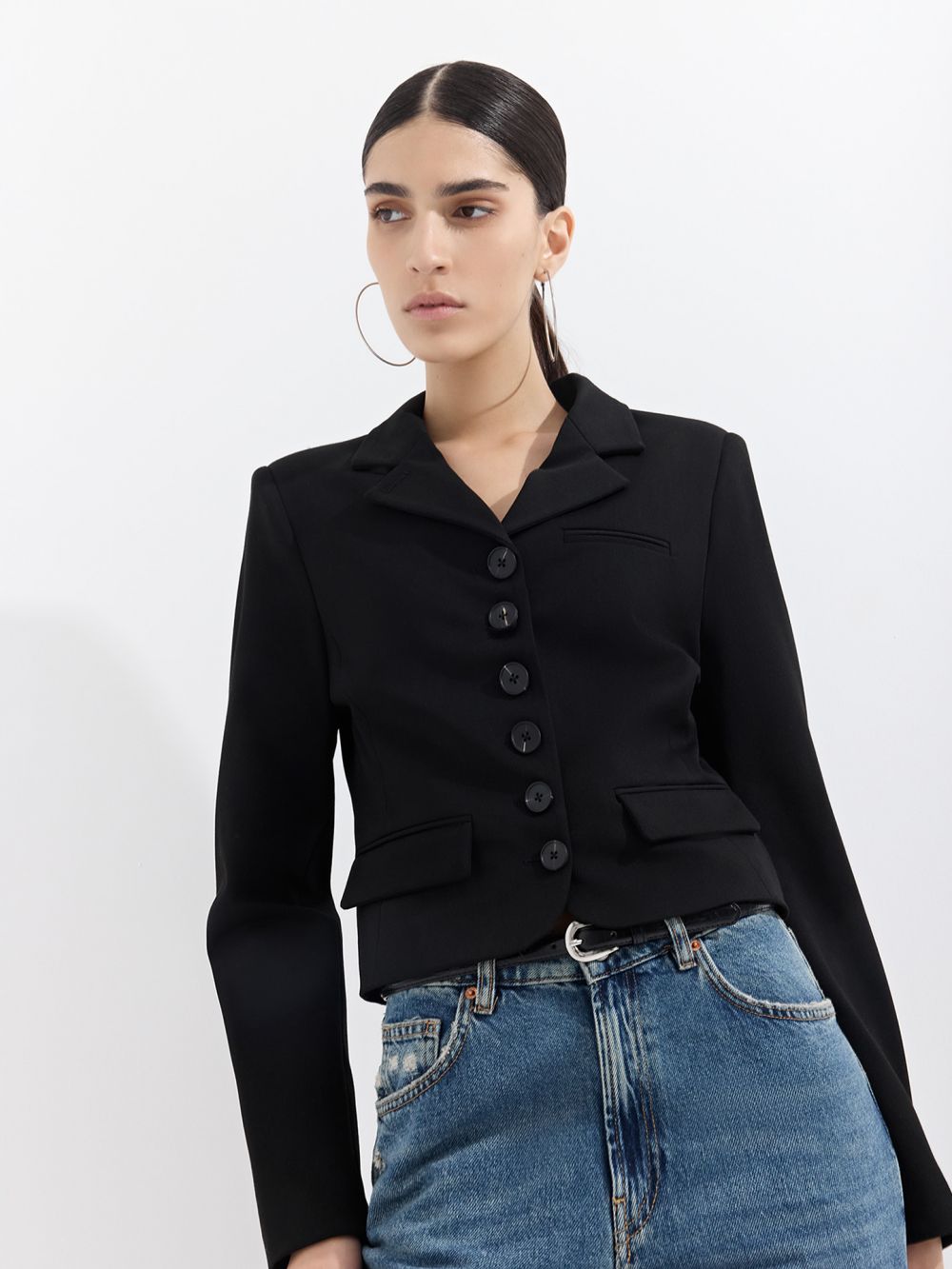 בלייזר בגזרה צמודה