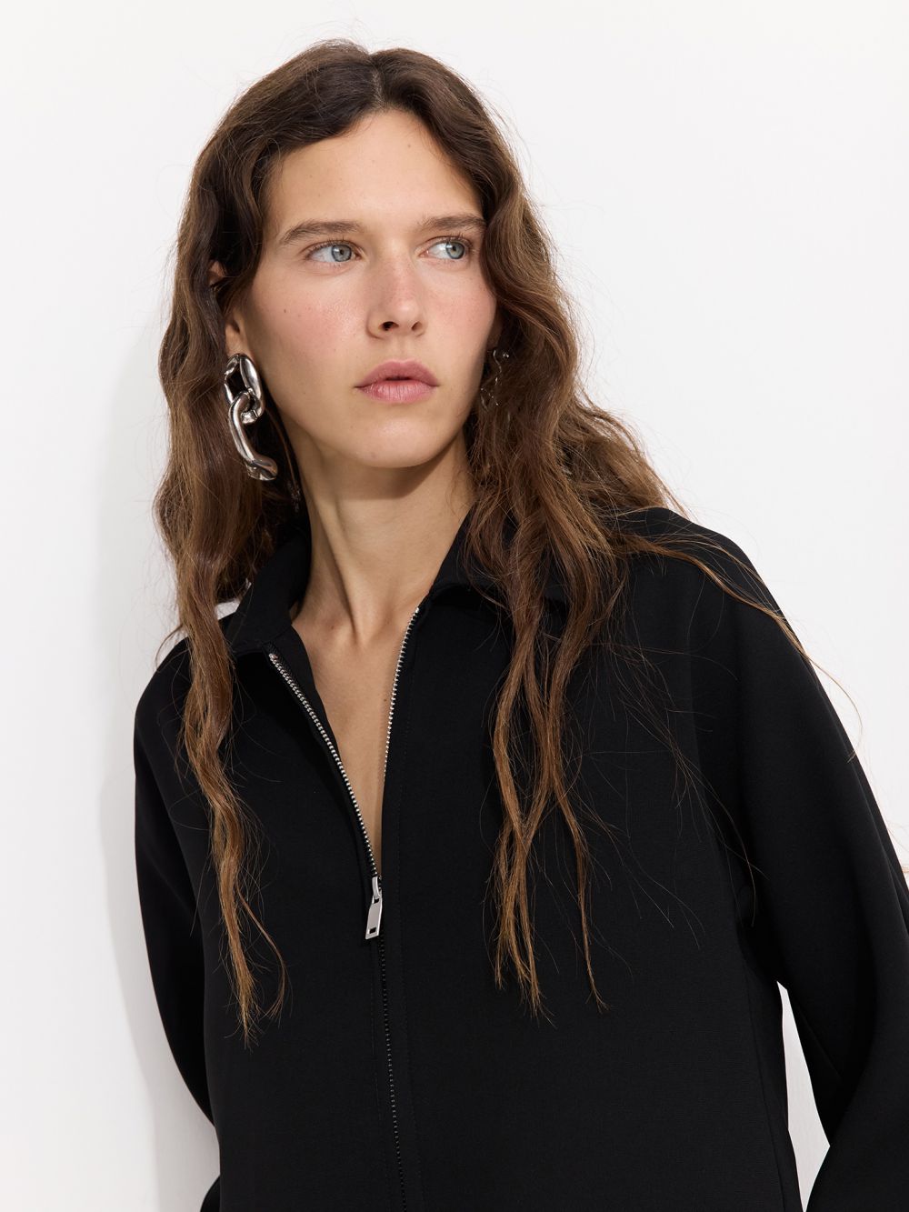 ג׳קט מחוייט עם שרוול קימונו בגזרת Boxy