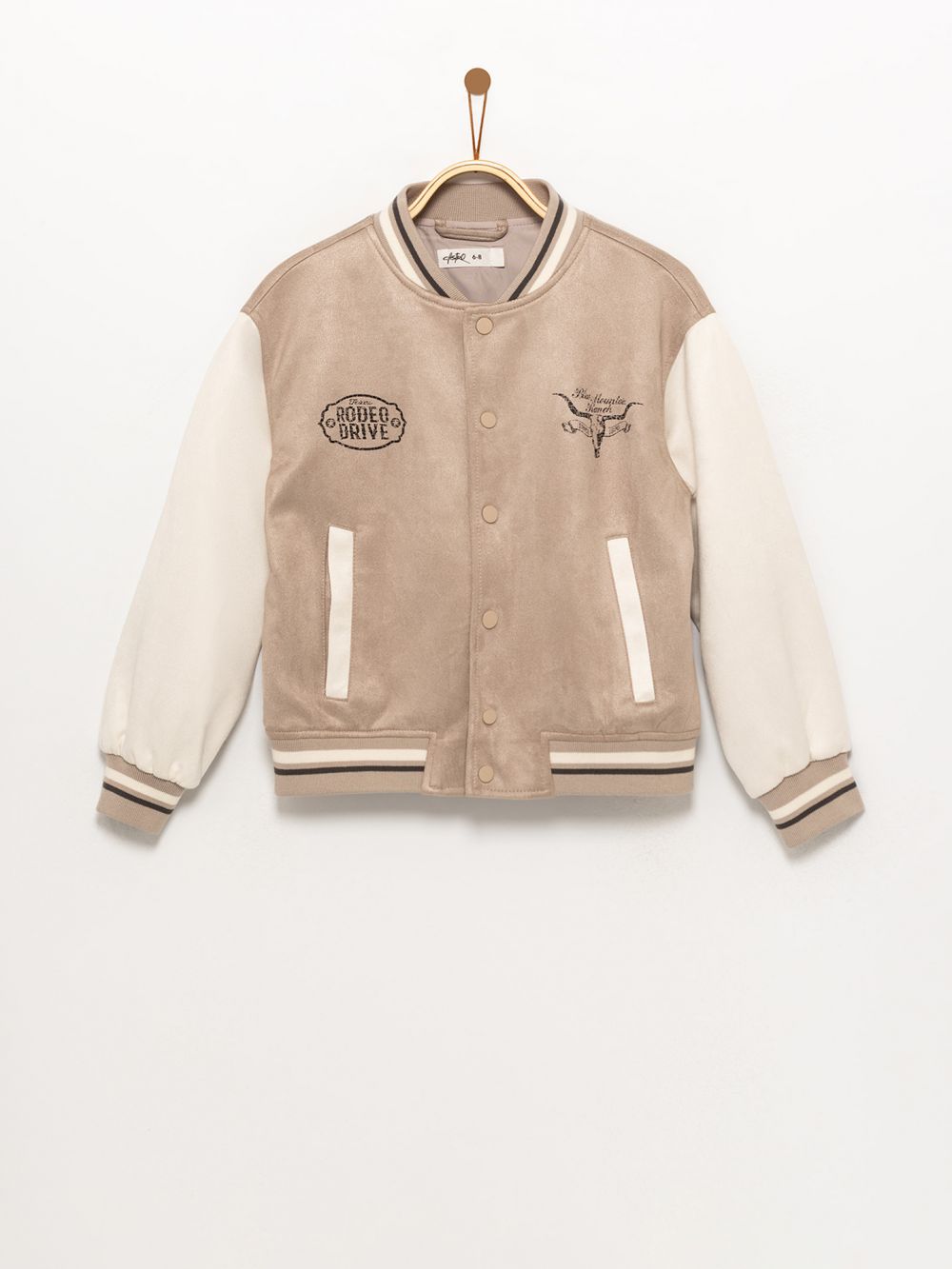 ג’קט בומבר קולג’