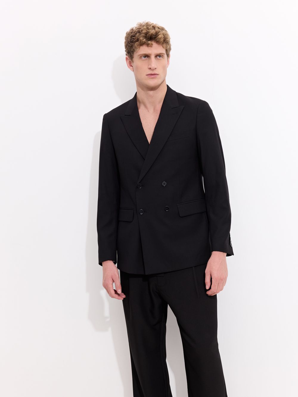 גק׳ט חליפה מחוייט