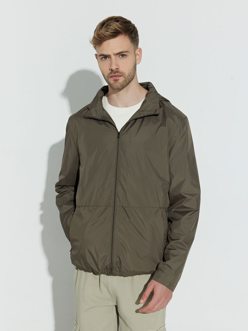 ג’קט ניילון דק