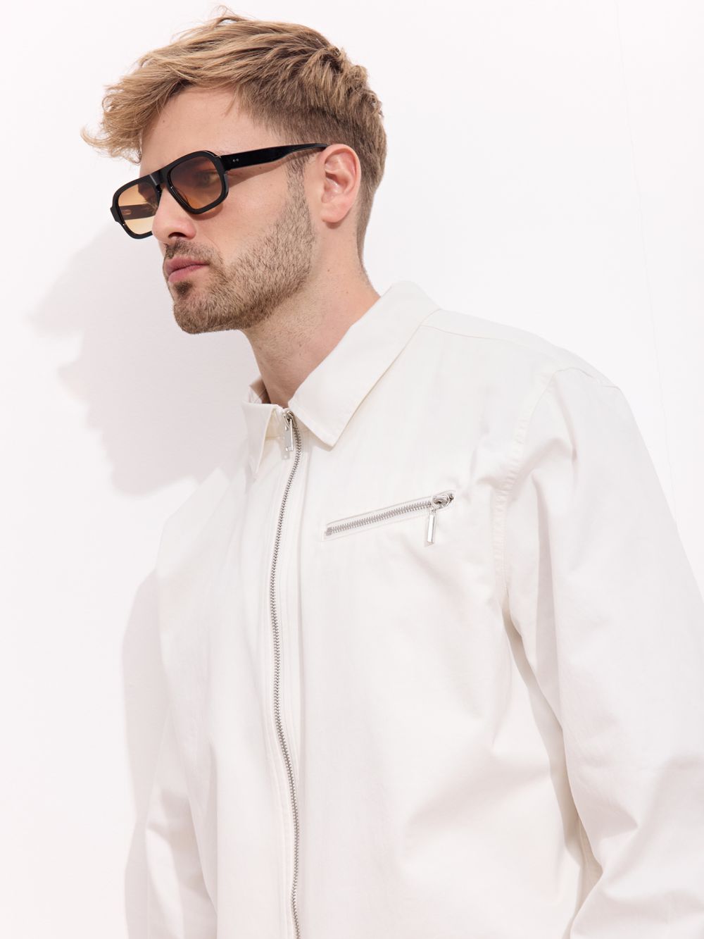 ג’קט עם כיס קידמי