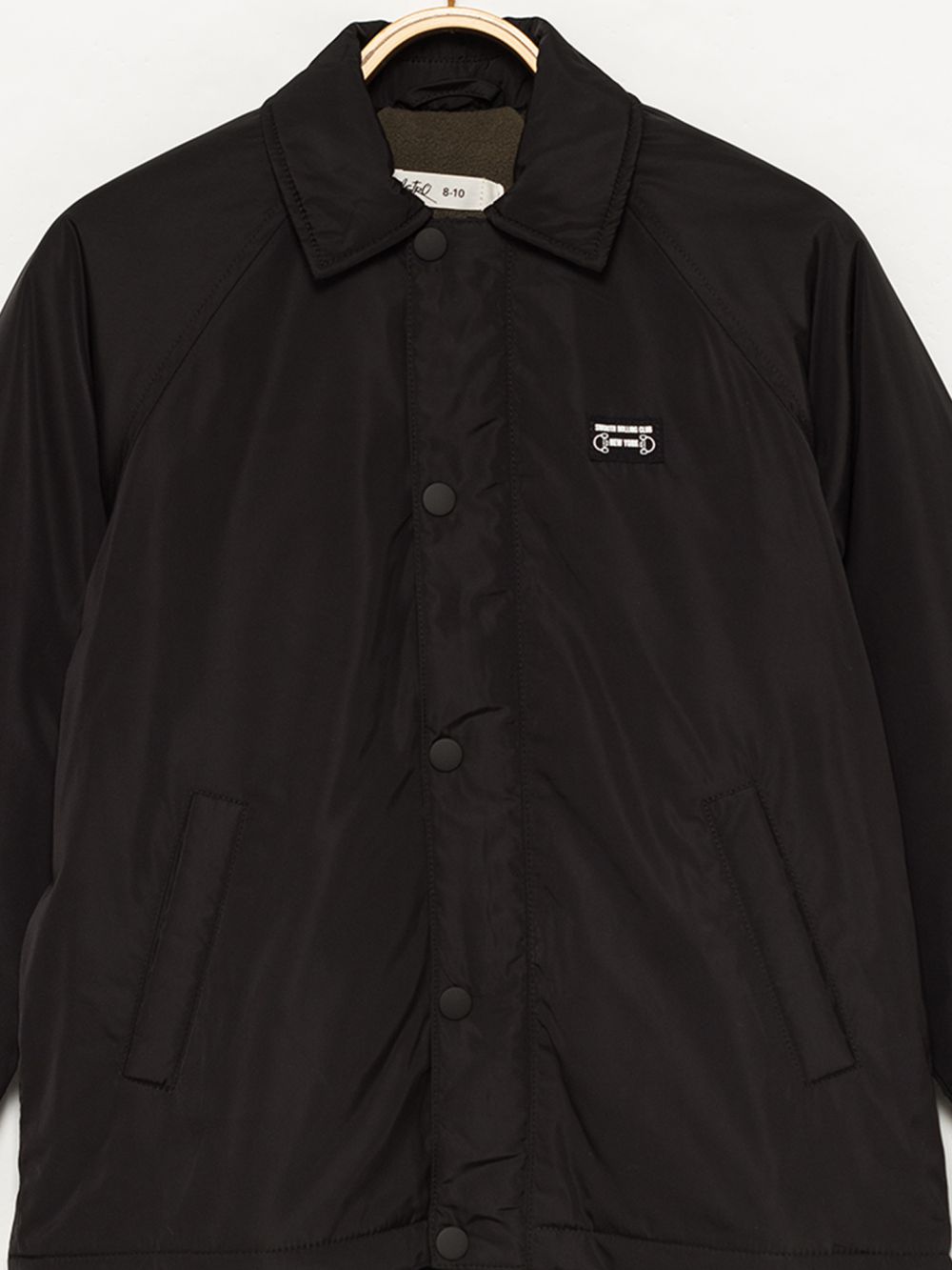 מעיל עם צווארון