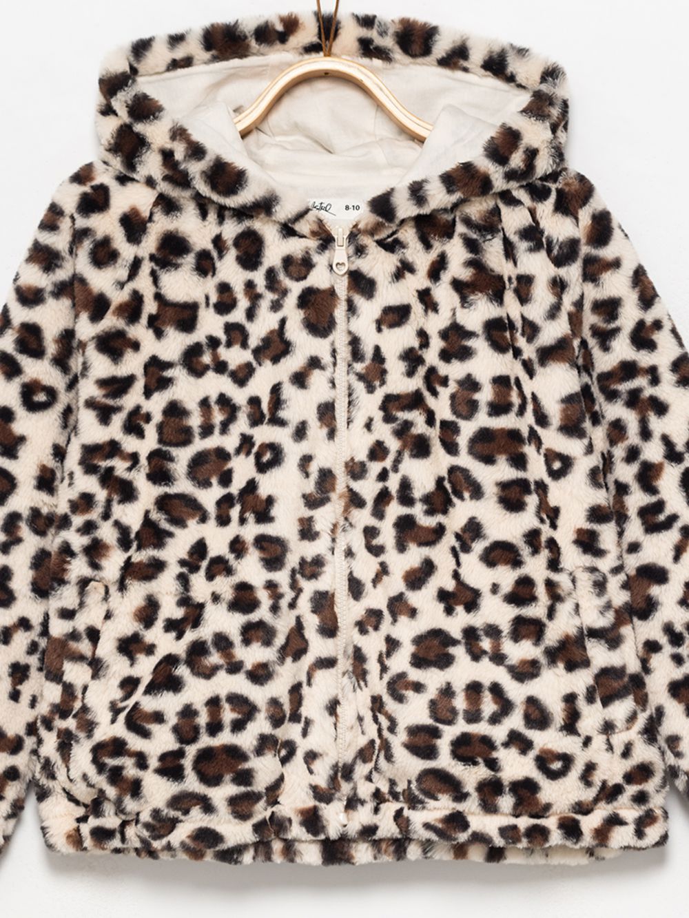 מעיל פרוותי מנומר