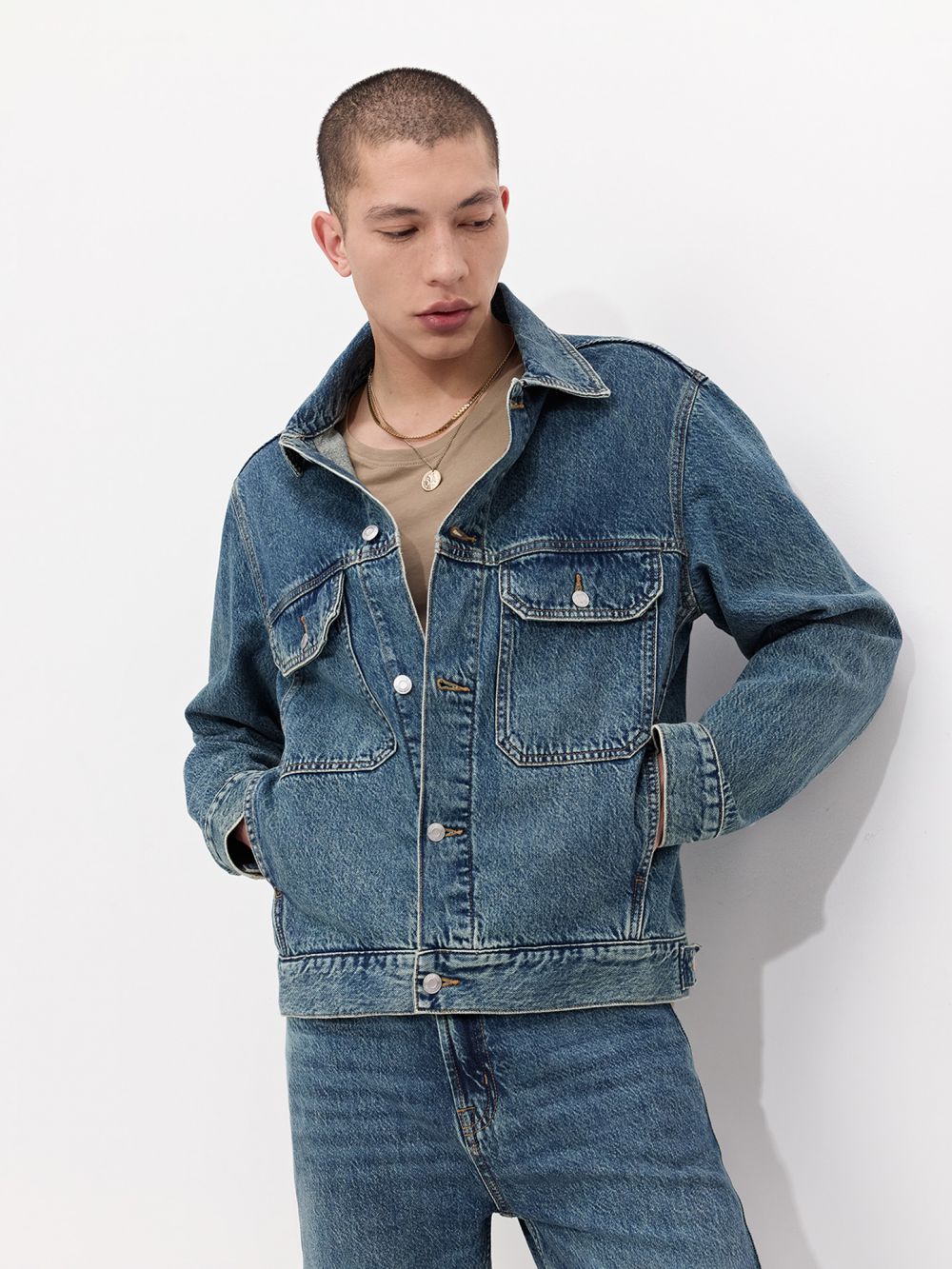 ג׳קט ג׳ינס שטוף