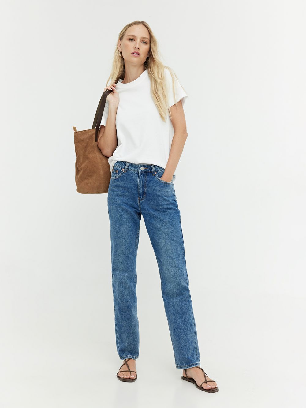 ג’ינס STRAIGHT- HIGH WAIST