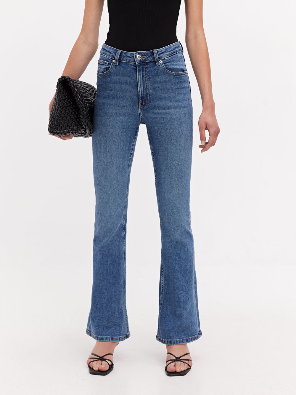 ג’ינס FLARE HIGH RISE