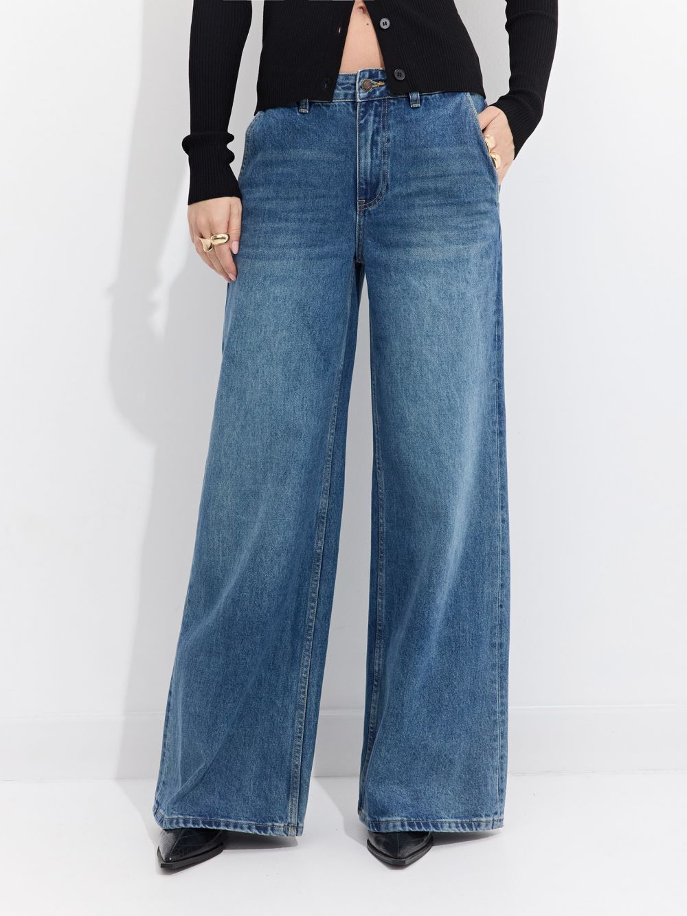 ג’ינס בגזרה גובהה WIDE-LEG