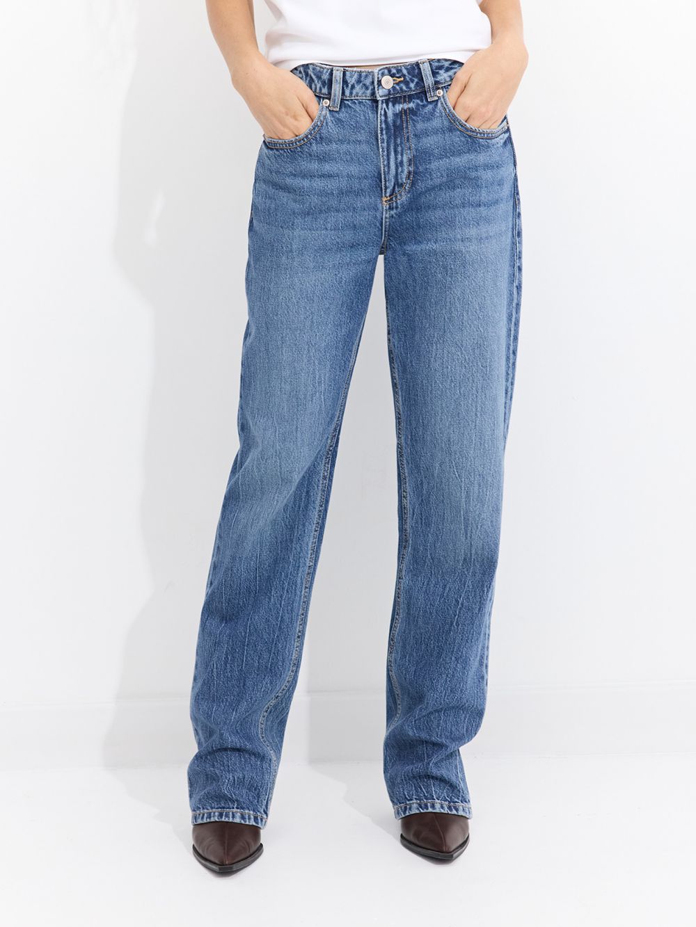 ג’ינס בגזרה גבוהה STRAIGHT