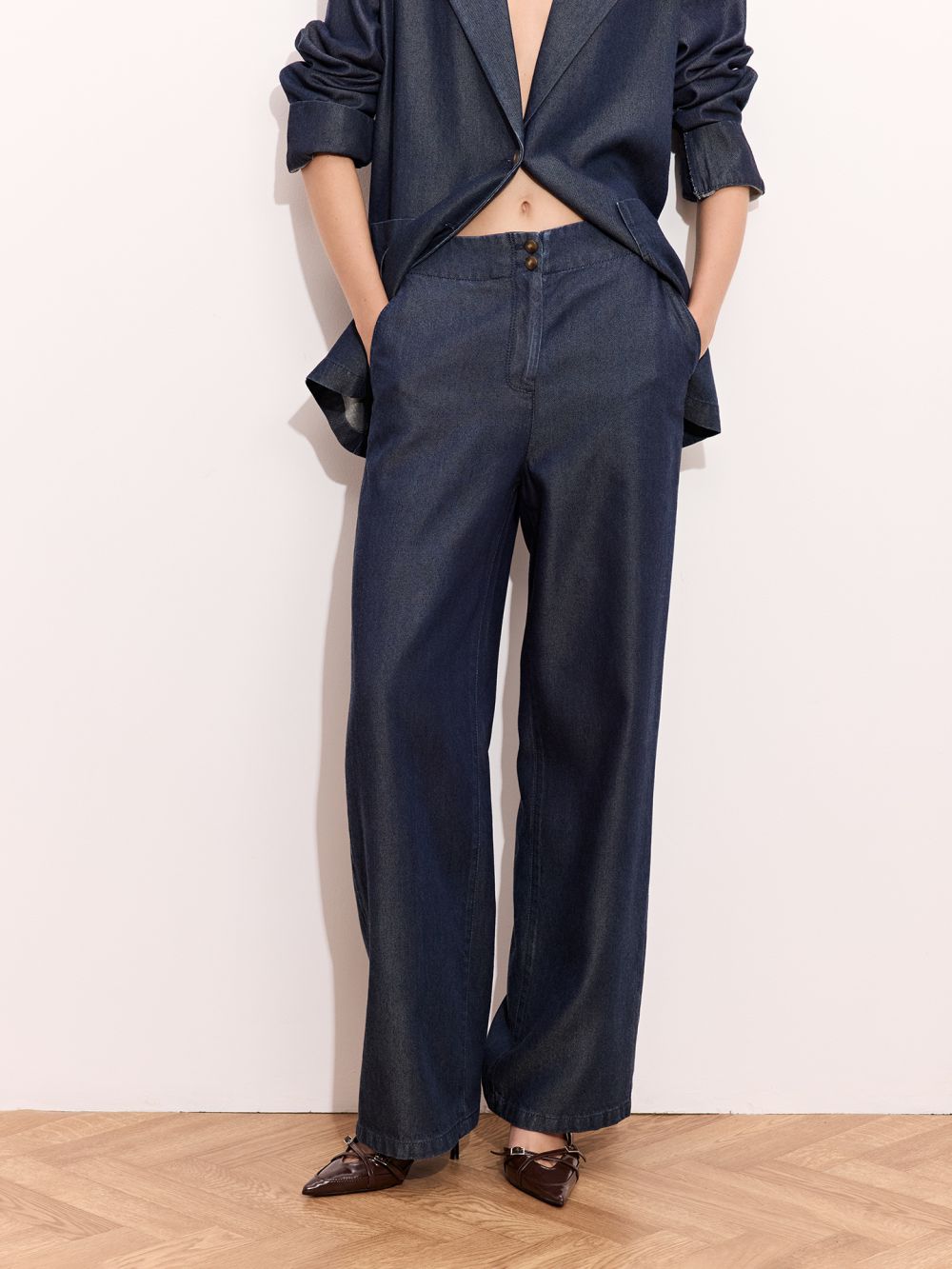 מכנסיים נשפכים WIDE-LEG במראה ג׳ינס