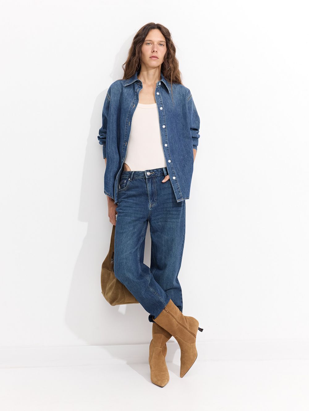 ג׳ינס בגזרה עם ישרה