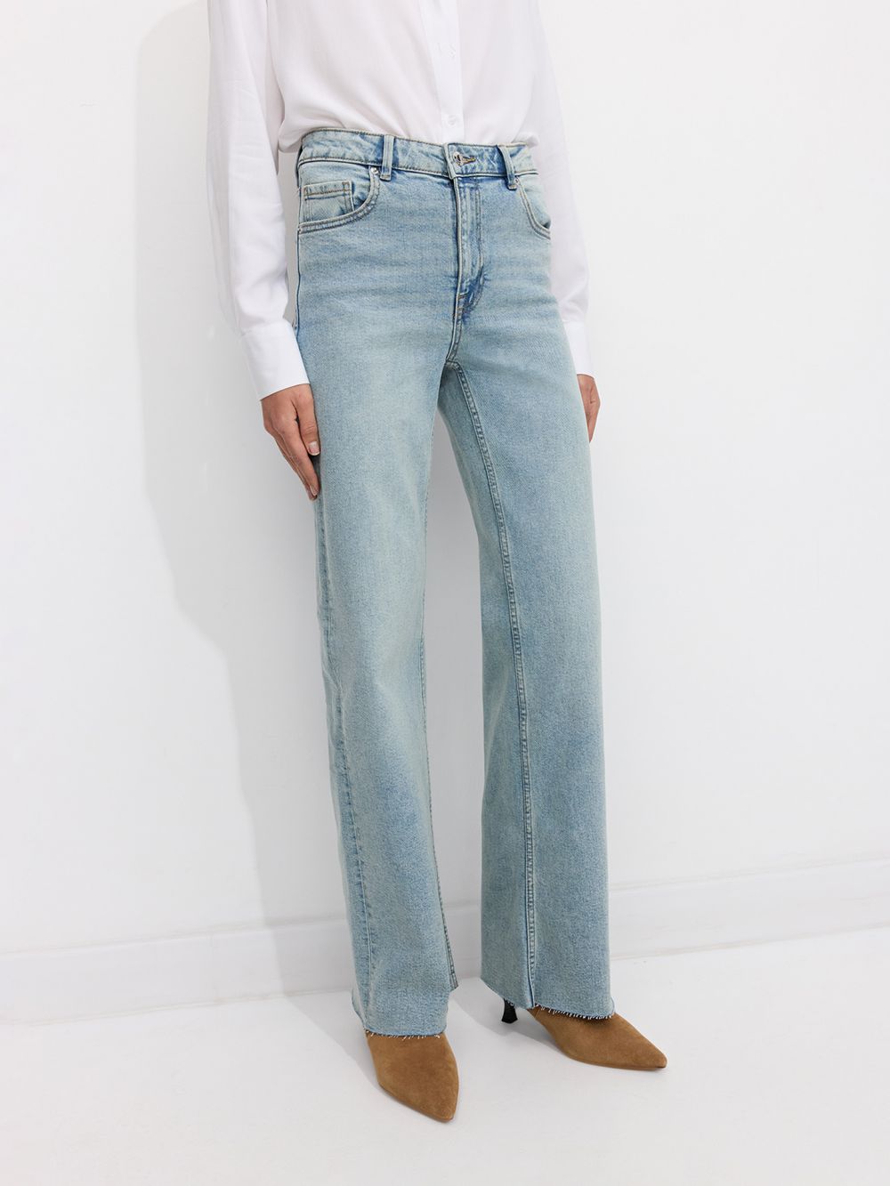 ג׳ינס Comfort WIDE--LEG בגזרה גבוהה