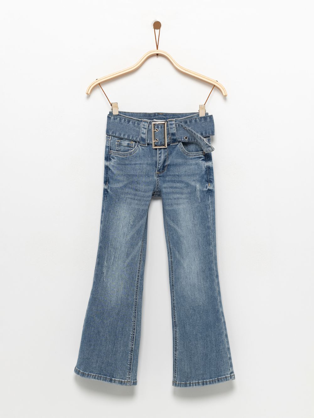 ג׳ינס פלייר עם חגורה