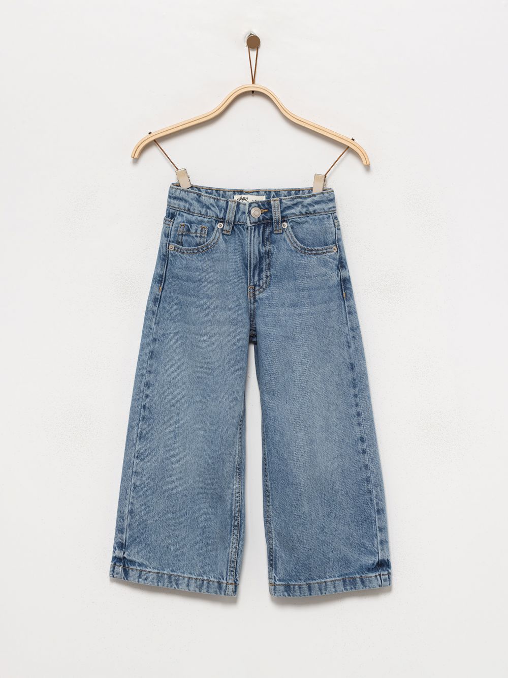 ג’ינס WIDE-LEG