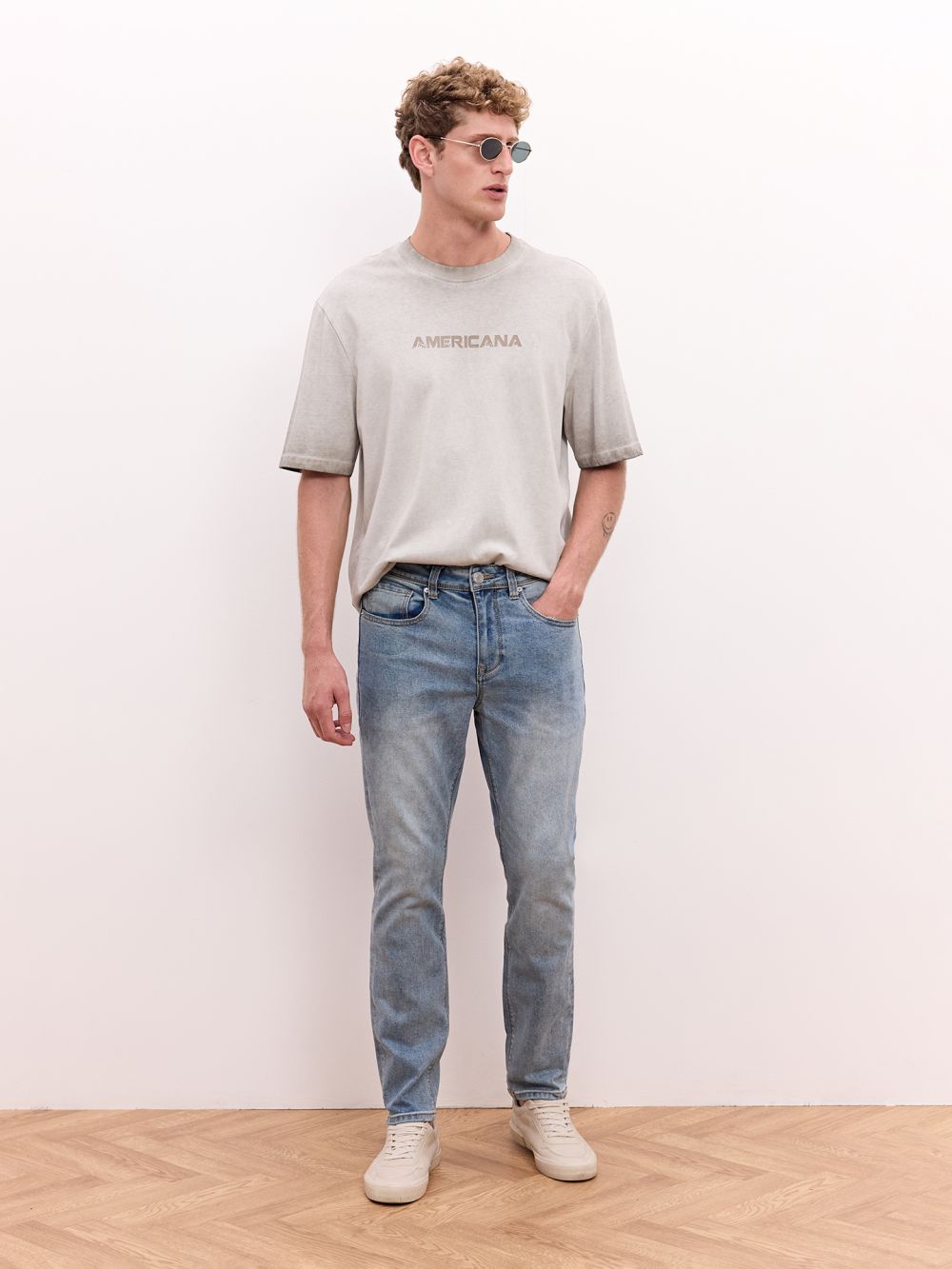 ג׳ינס בגזרת SLIM