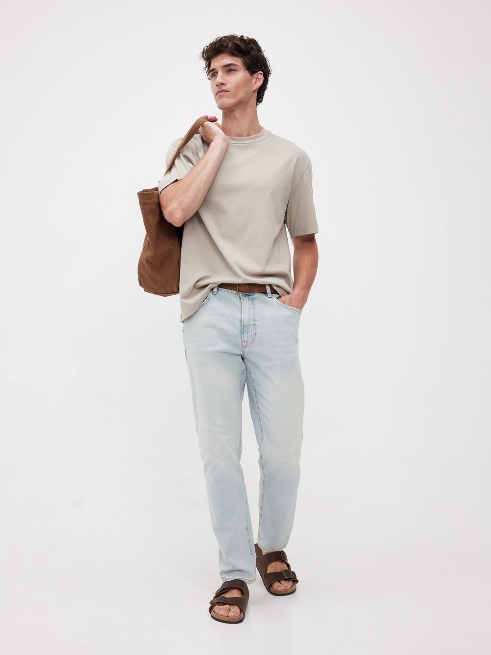 ג׳ינס בגזרת Slim