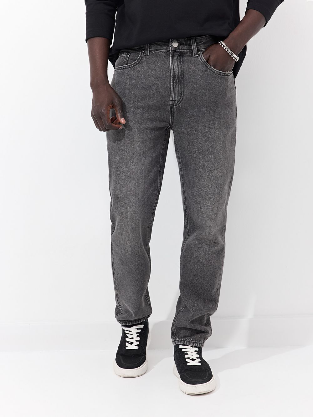 ג׳ינס בגזרת straight vintage