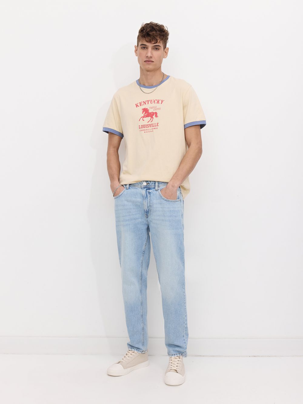 ג׳ינס בגזרת straight vintage