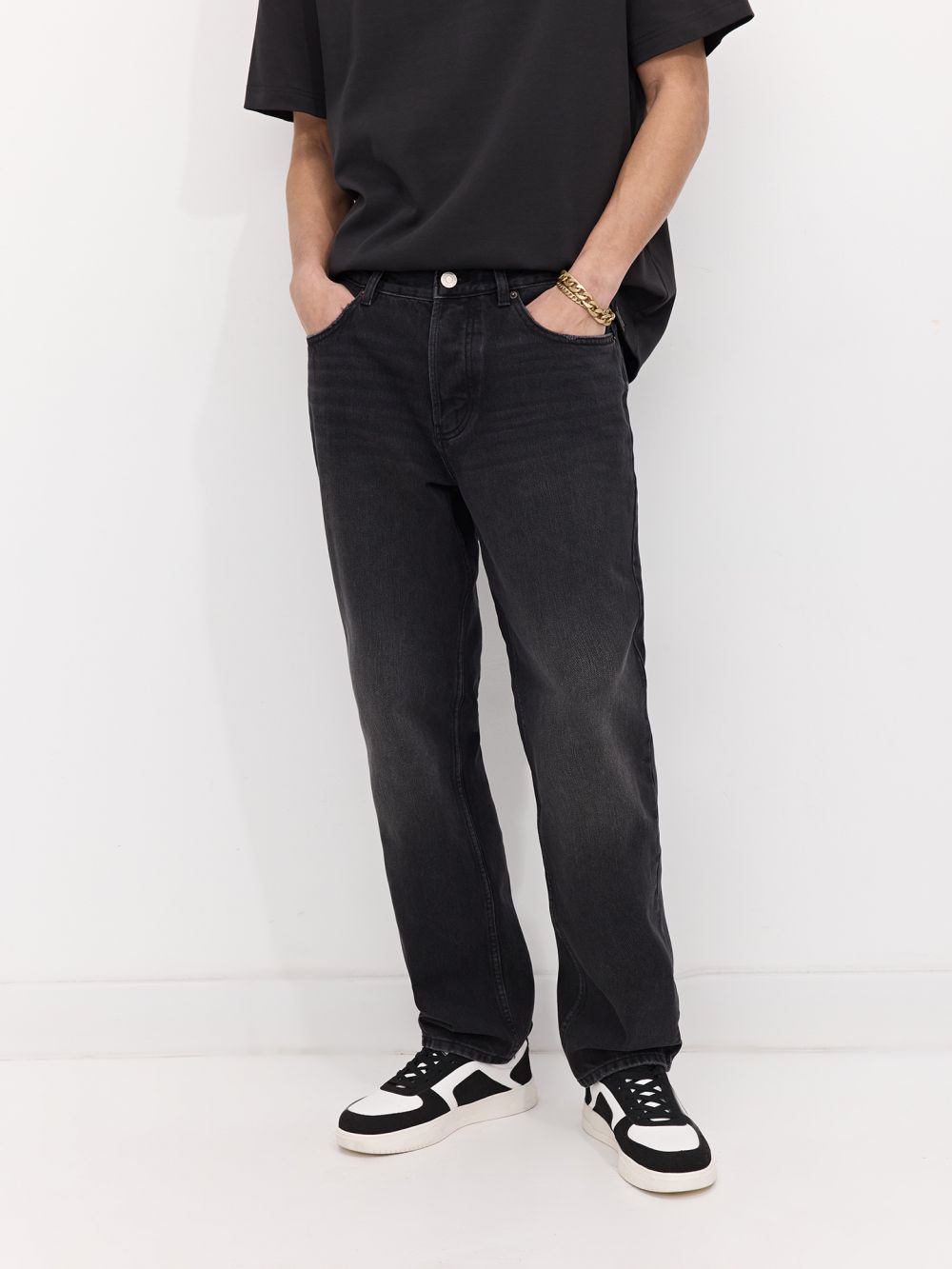 ג’ינס STRAIGHT
