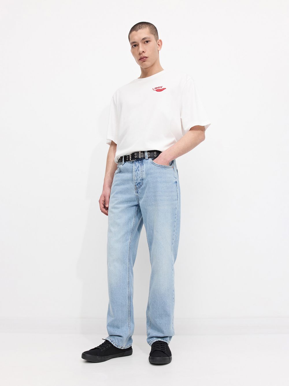 ג’ינס בגזרת STRAIGHT