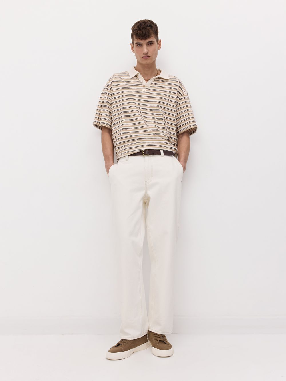 ג’ינס בגזרה STRAIGHT עם כיסי CHINNO