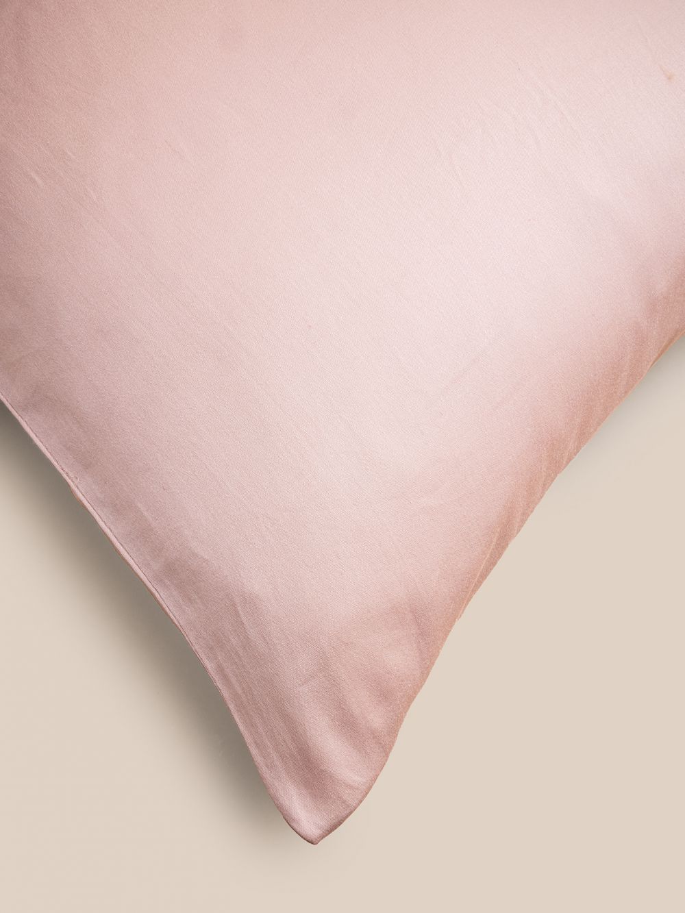 ציפית 40% במבוק ו60% כותנה 70X50 ס”מ