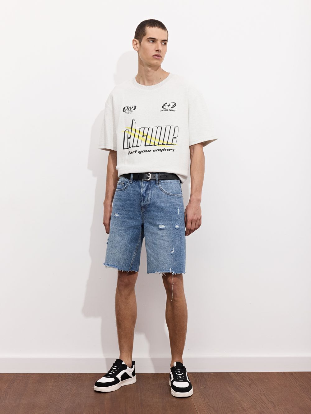 מכנס ג׳ינס ברמודה