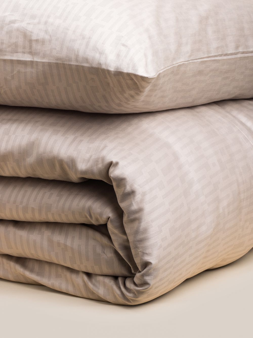 סט מצעים פרחים בריק