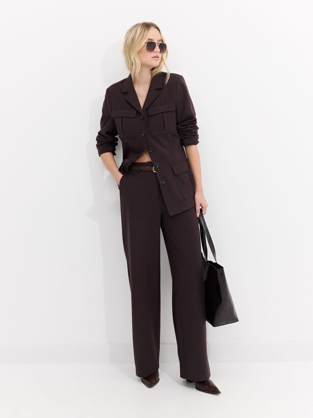 מכנסיים מחויטים STRAIGHT