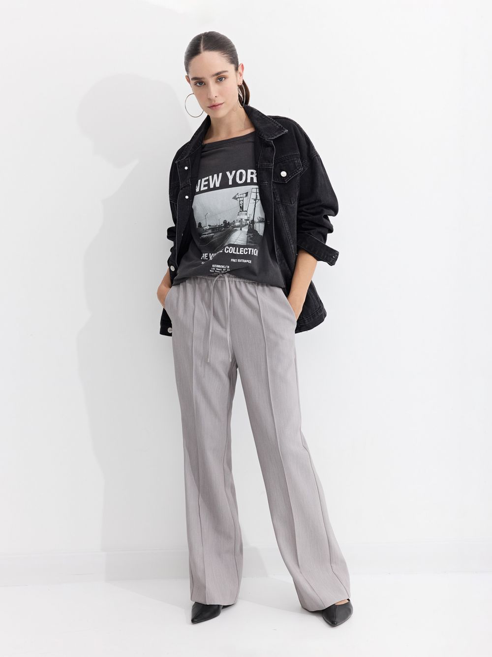 מכנסיים עם תפר קידמי