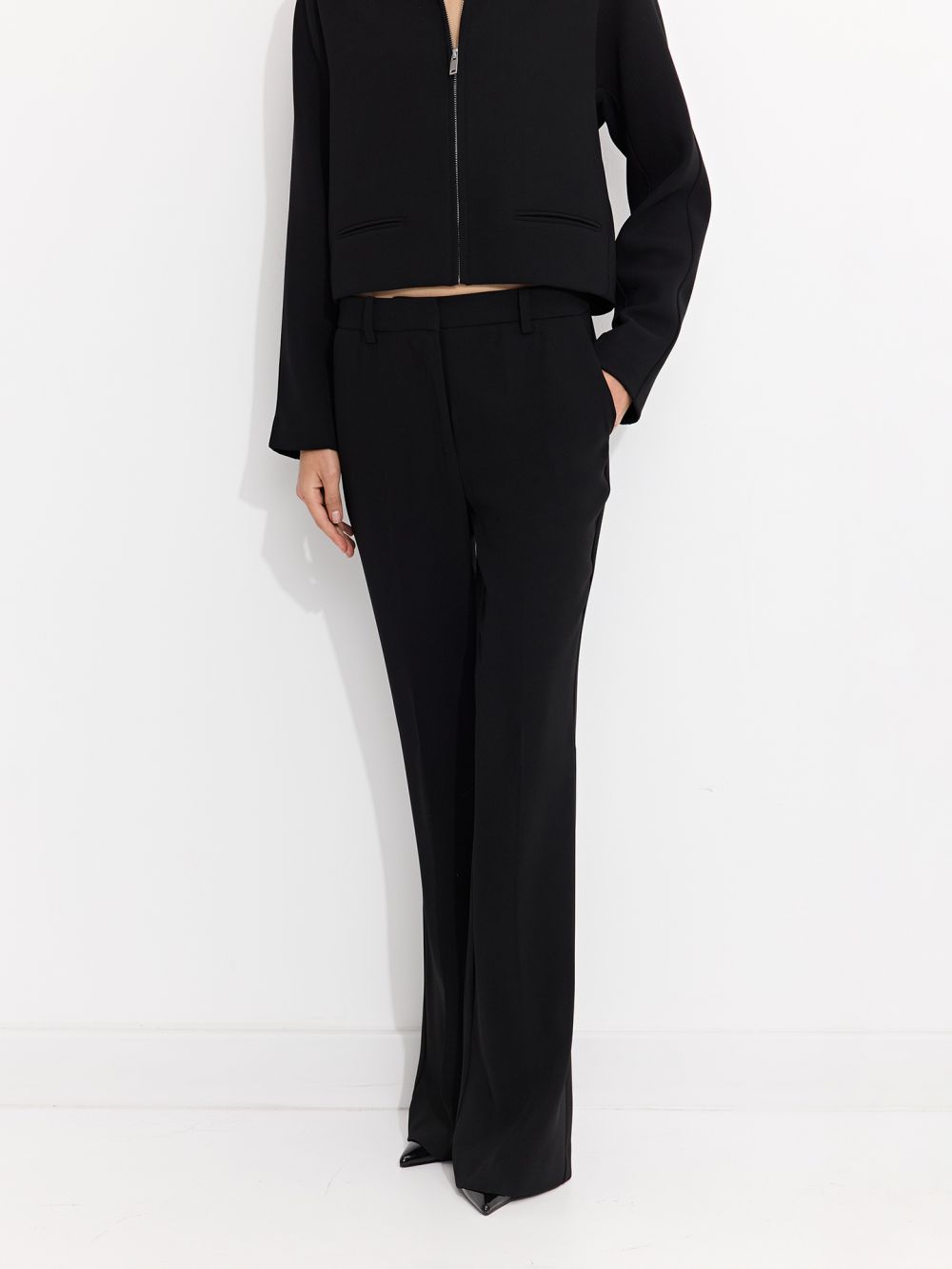 מכנסי BOOTCUT מחוייטים