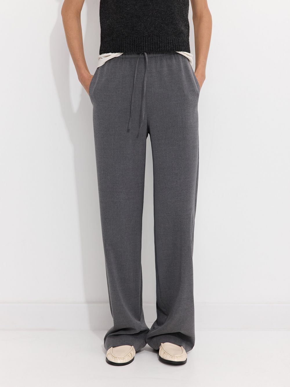 מכנסיים רחבים עם מותן אלסטית