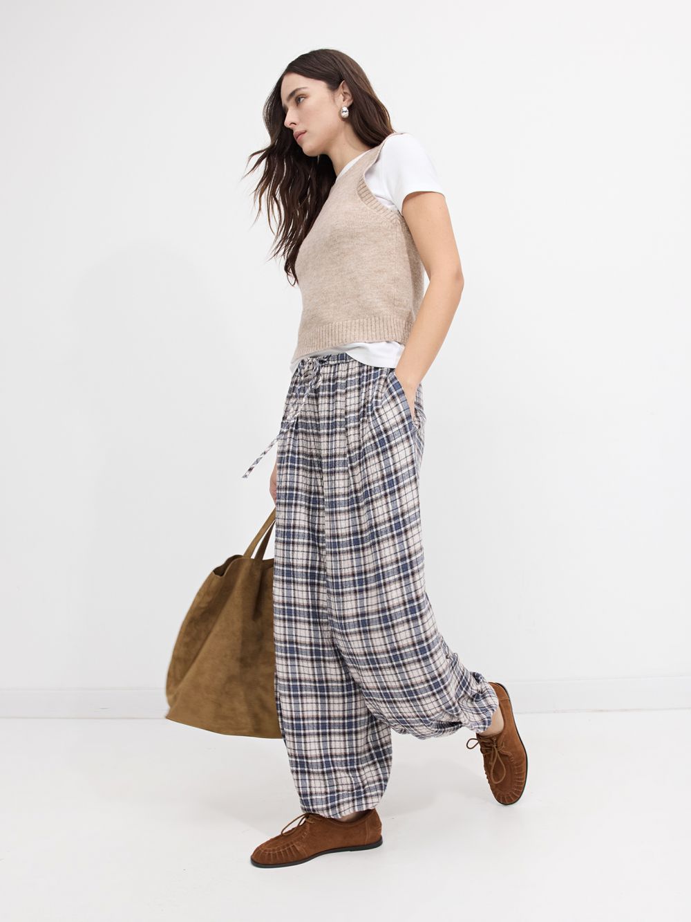 מכנסיים משובצים