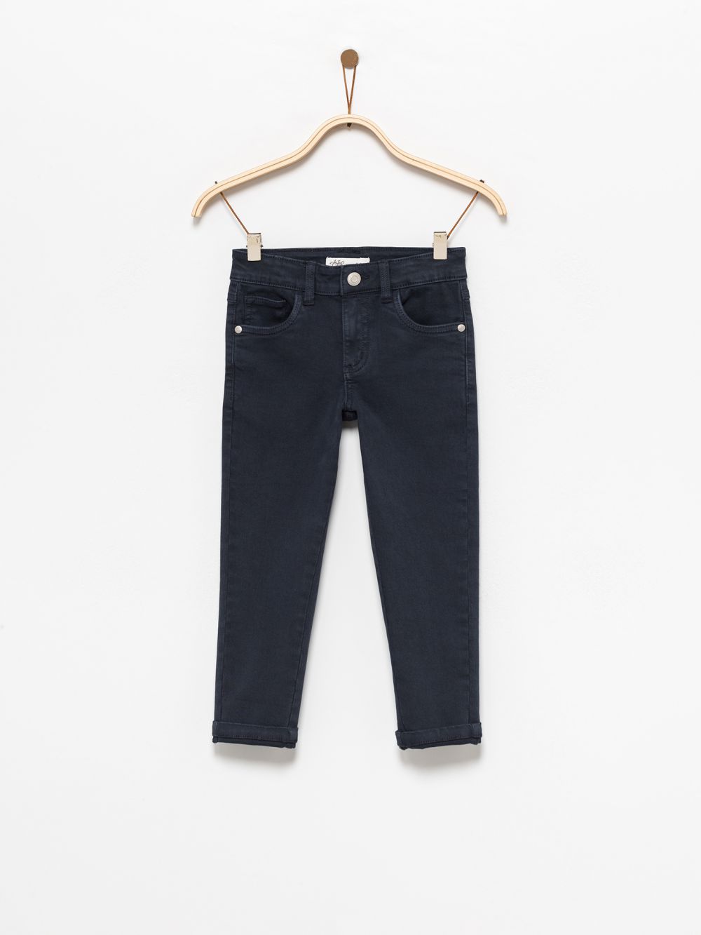 מכנסי ג’ינס ארוכים