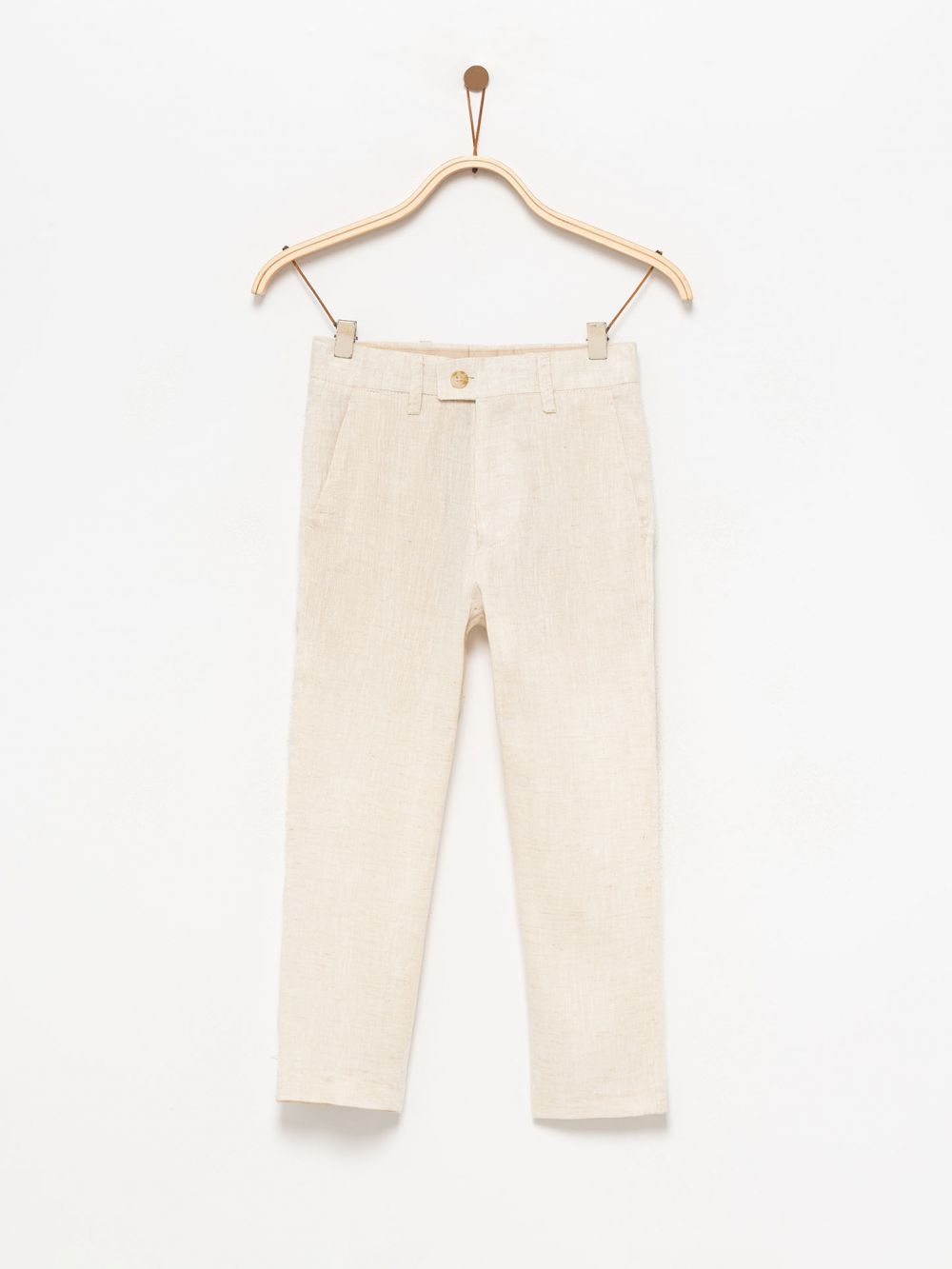 מכנסיים מחויטים