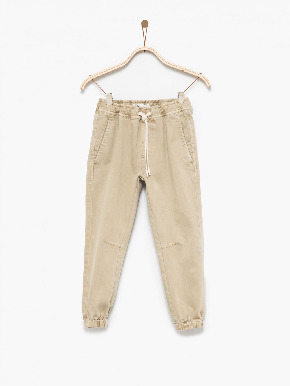 מכנסיים עם גומי