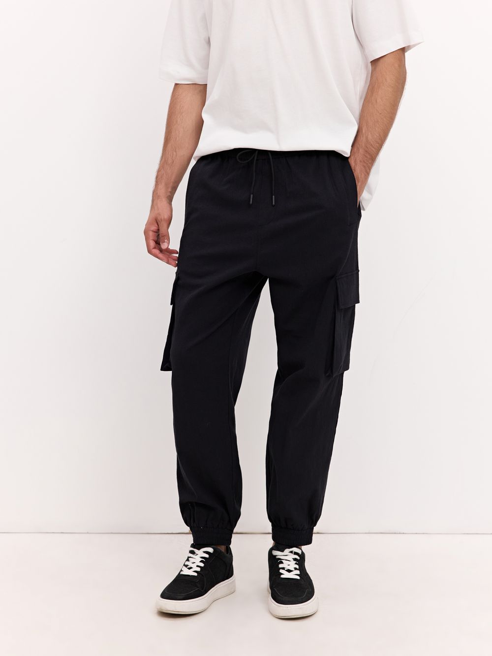 דגמ״ח JOGGER עם מותן אלסטית