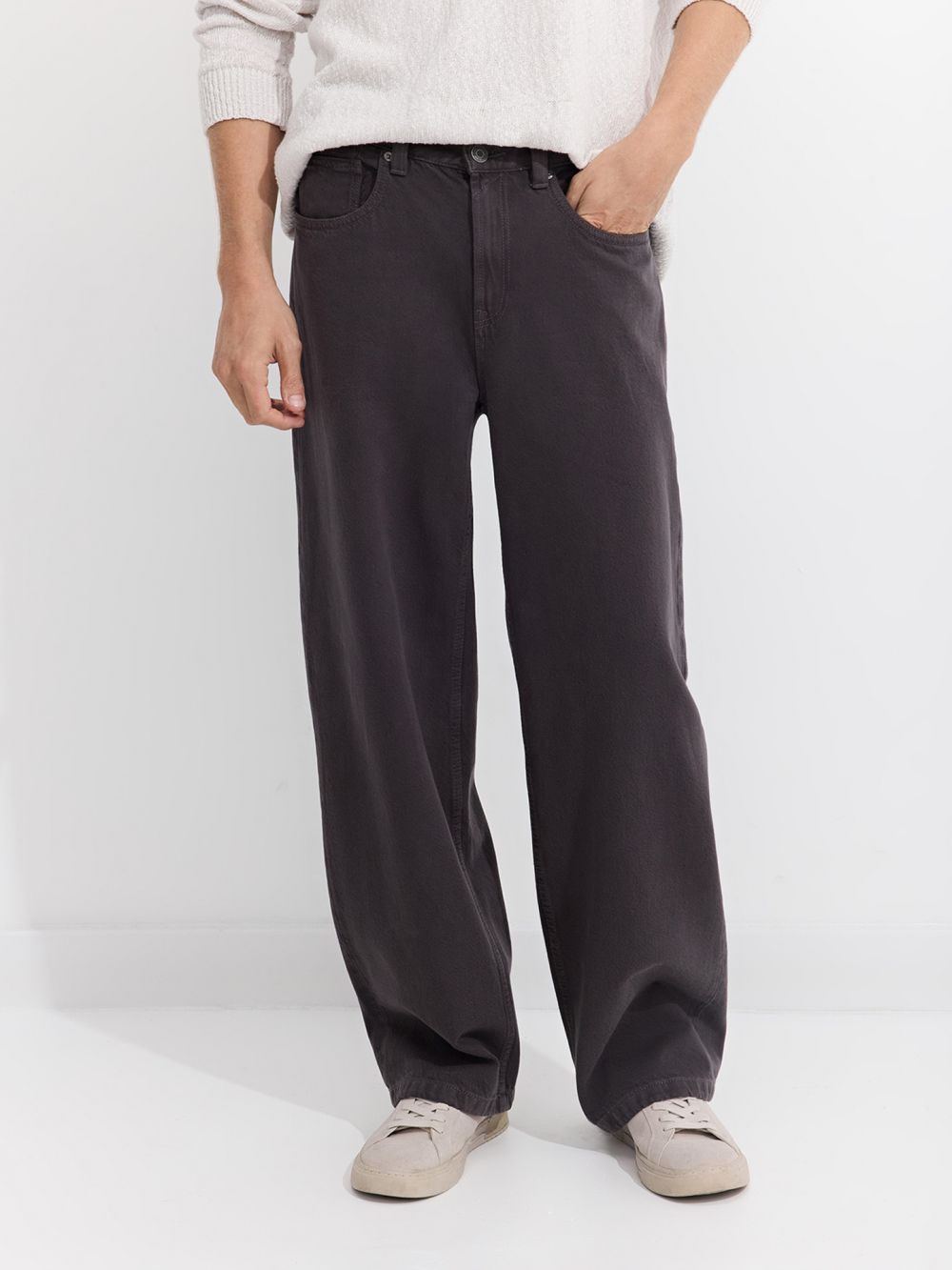 מכנסיים בגזרת BAGGY