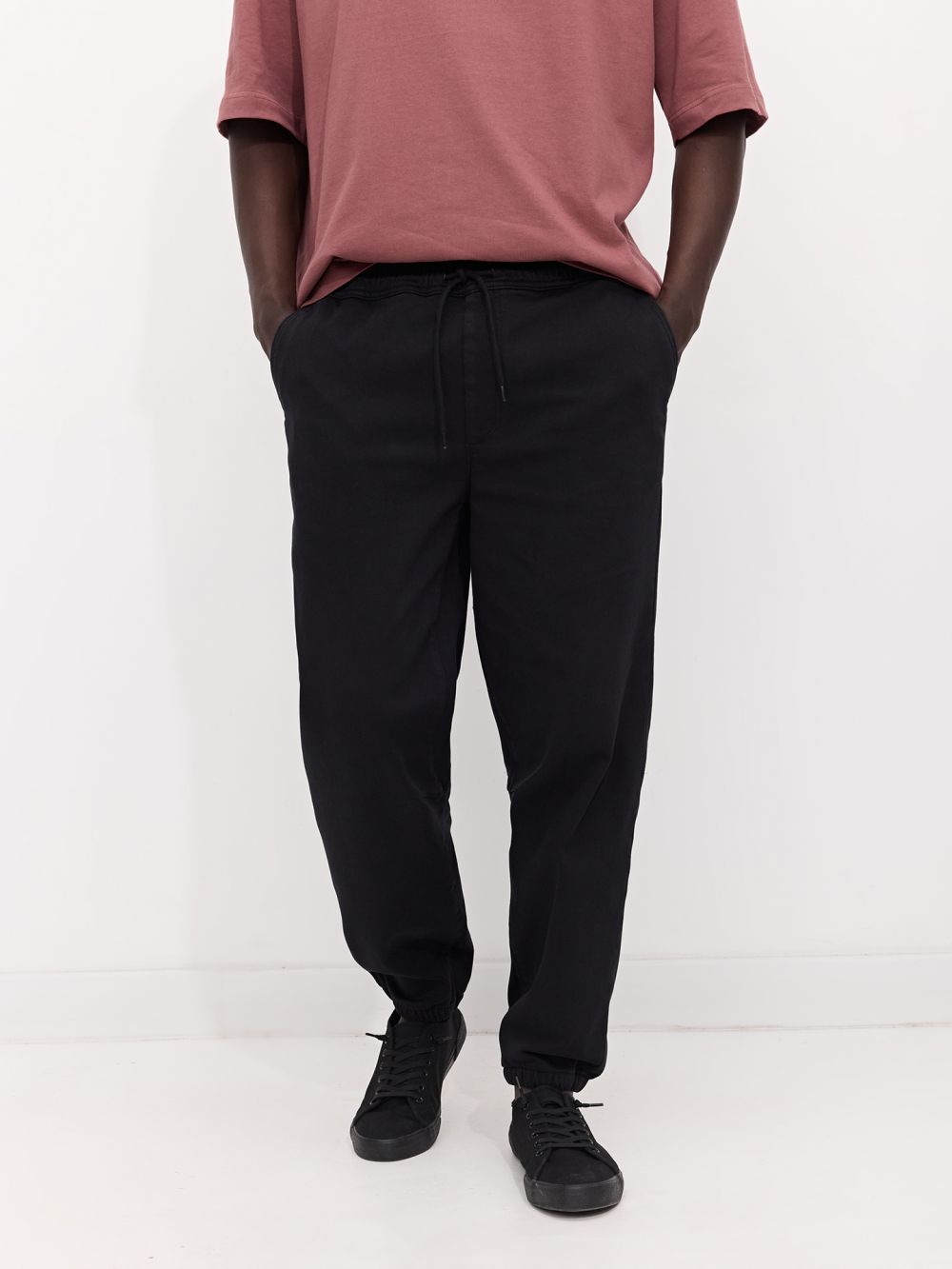 מכנסי ג’וגר ארוכים