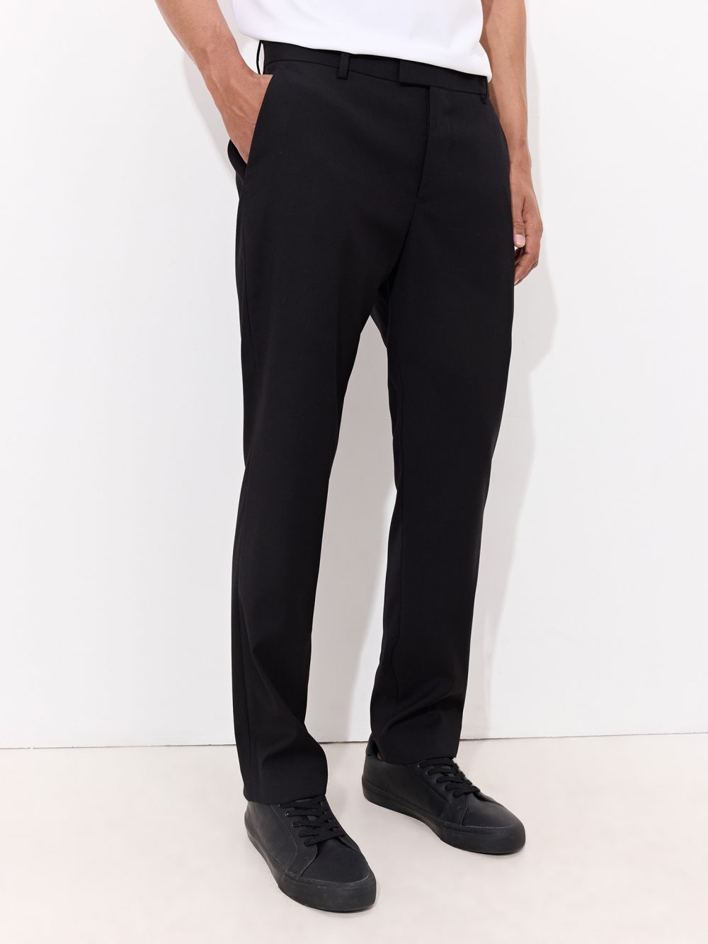 מכנסי חליפה מחוייטים