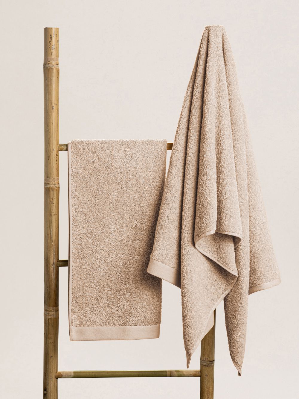 מגבת ידיים בייסיק 50X90 ס”מ