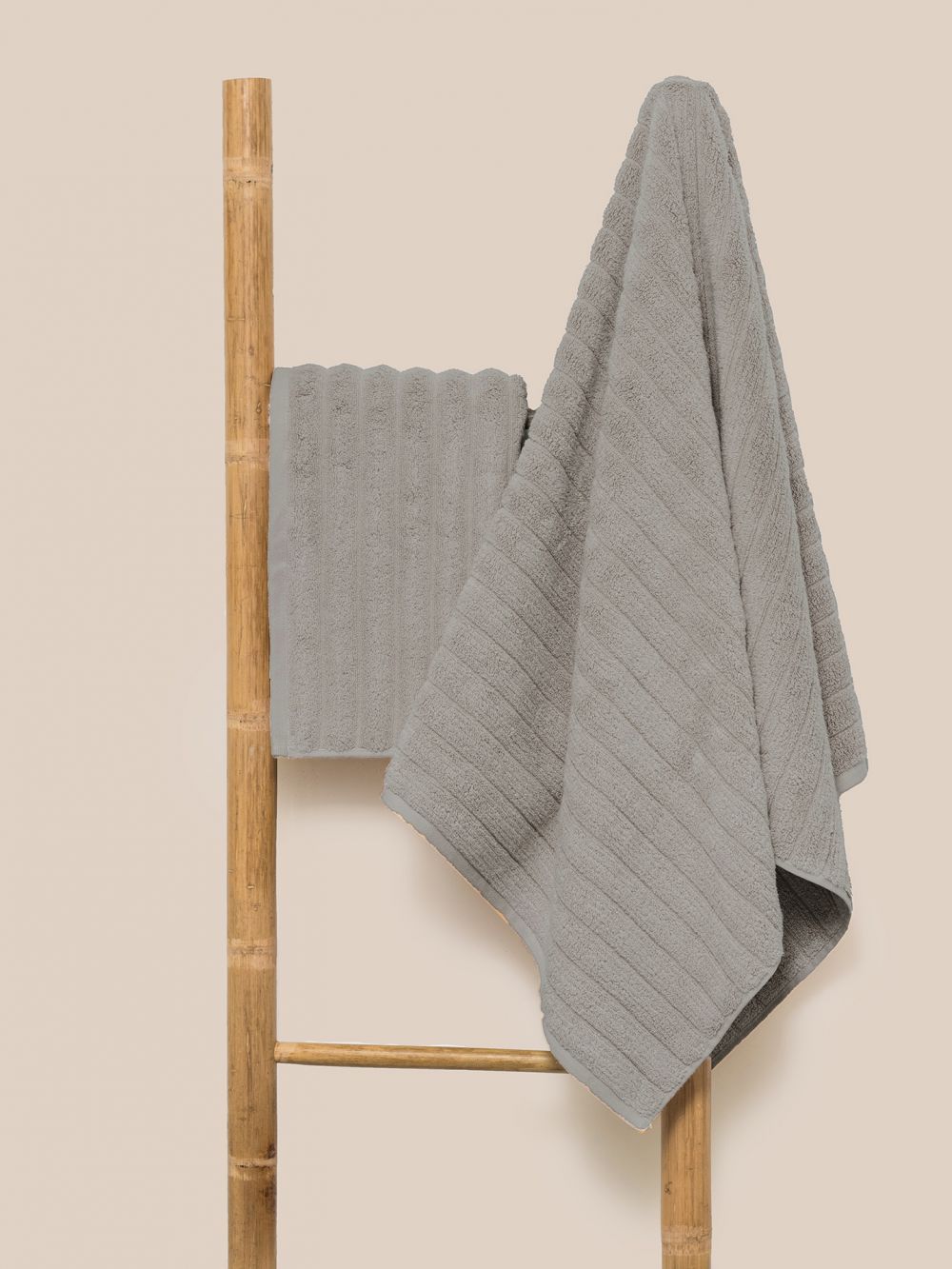 700GSM 70*130 מגבת  זירו טוויסט- מגבת גוף