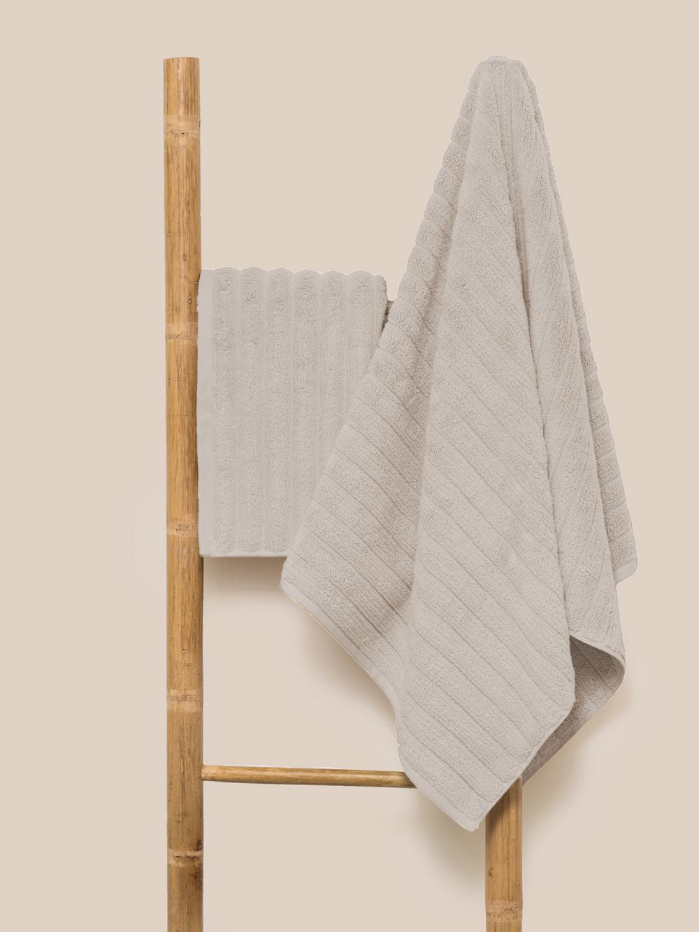 700GSM 70*130 מגבת זירו טוויסט- מגבת גוף