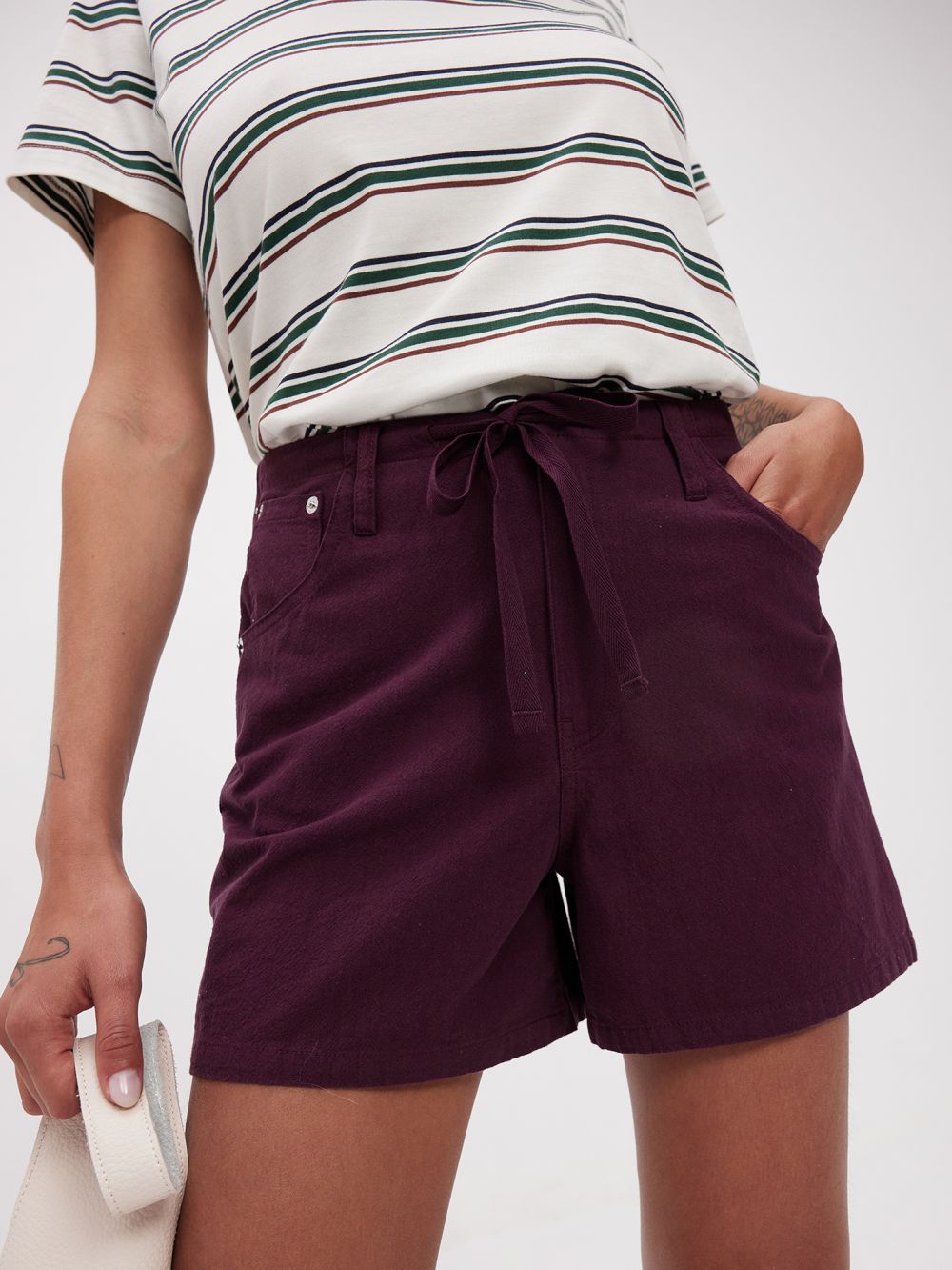 מכנסיים קצרים בסגנון ג׳ינס עם שרוך