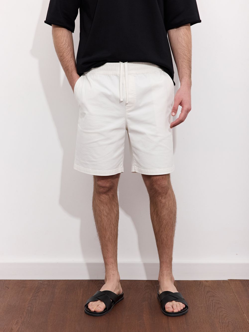 ברמודה עם גומי במותן