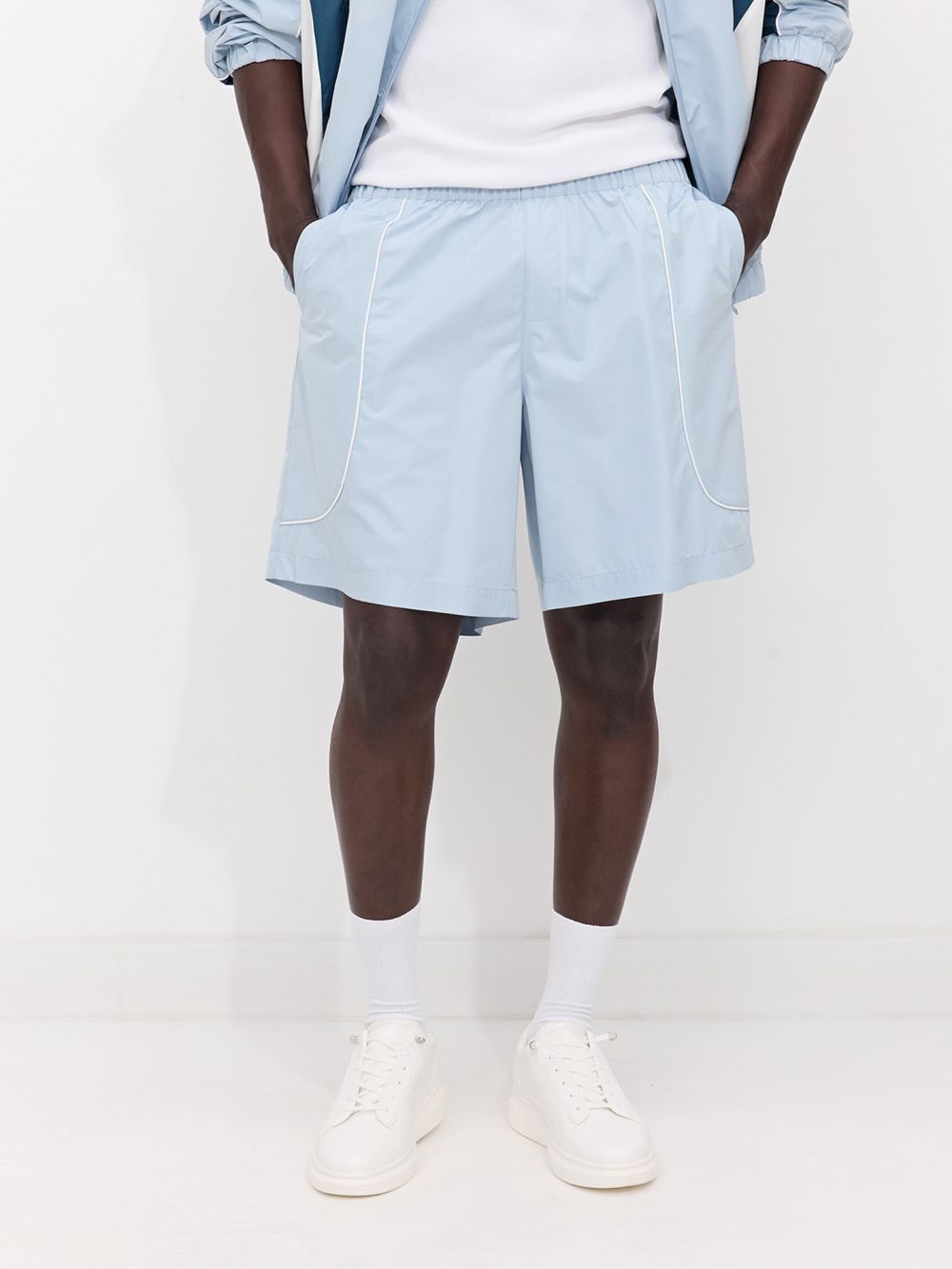 מכנסי ברמודה ספורטיבים