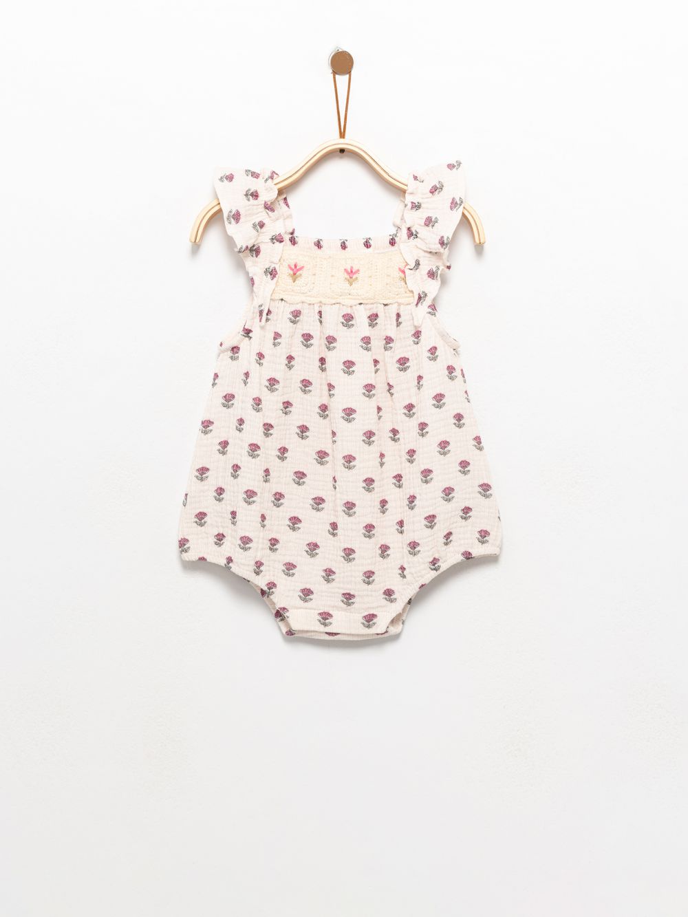 אוברול עם קרושה