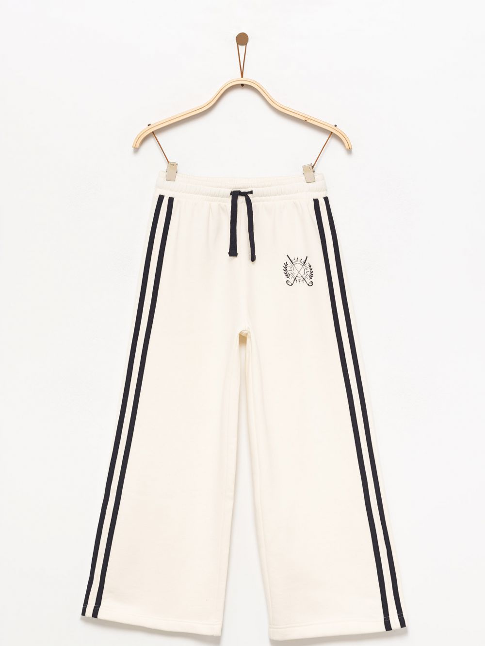 מכנסיים מתרחבים