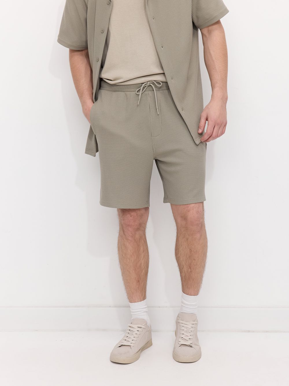 מכנסיים קצרים